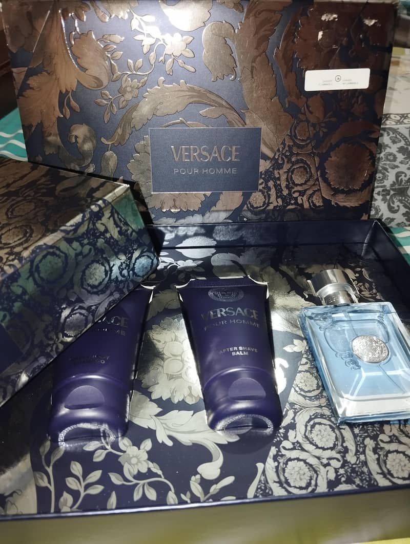 Versace perfume set 2