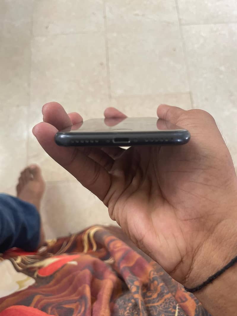 Apple iPhone SE 2