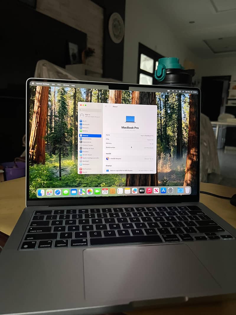 MacBook Pro M4 0
