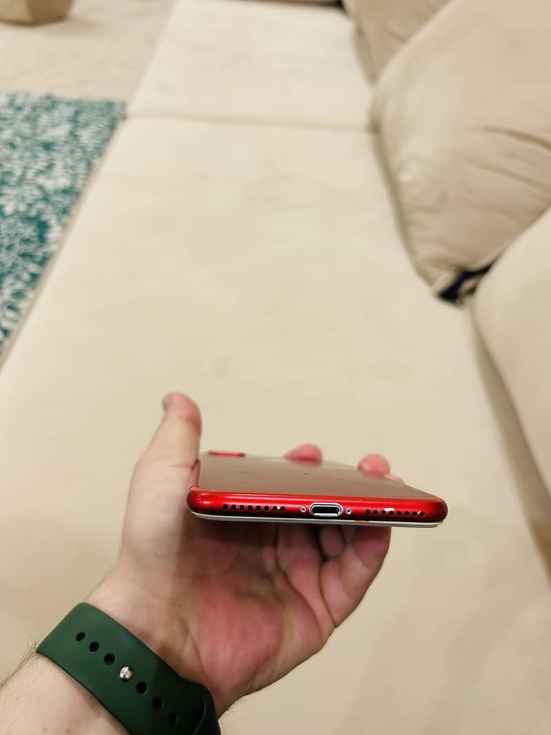 Apple iPhone 7 Plus 2