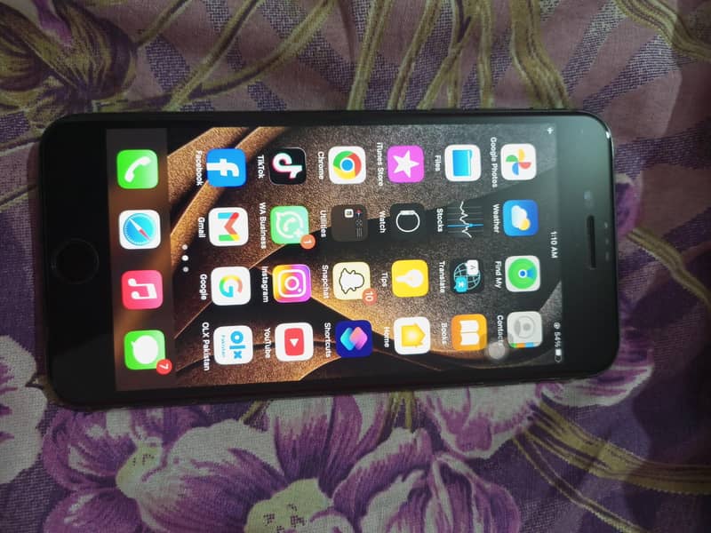 Apple iPhone 7 Plus 3