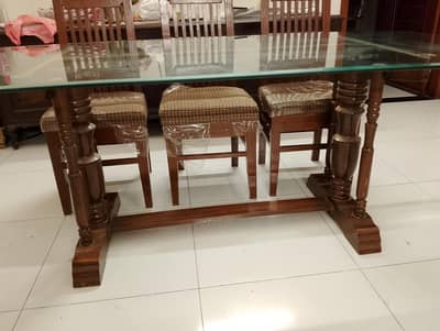 Dining table for sale