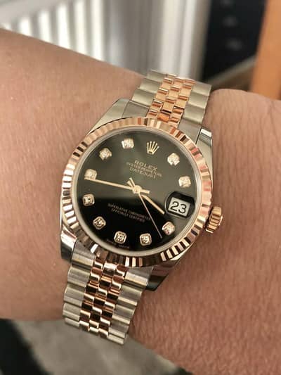 ⌚ Stylish Premium Watch – Excellent Condition – Best Price