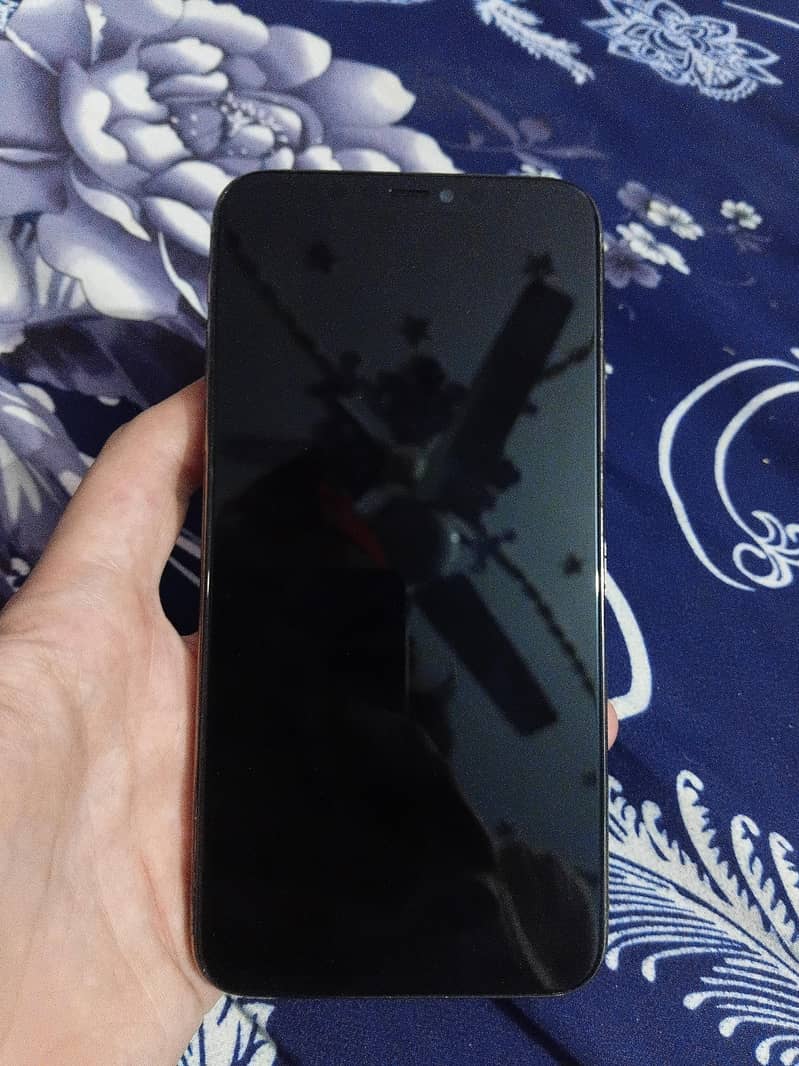Iphone 11 pro max 1
