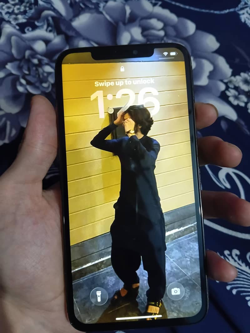 Iphone 11 pro max 2