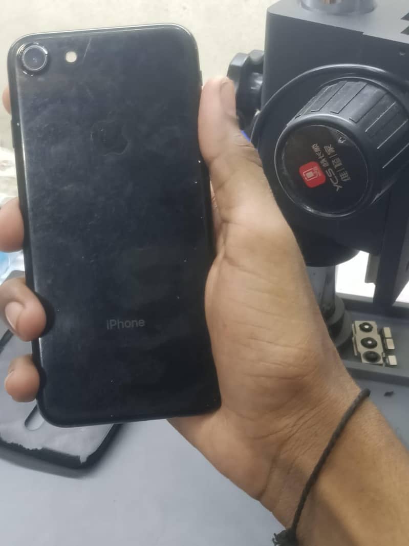 Apple iPhone 7 4