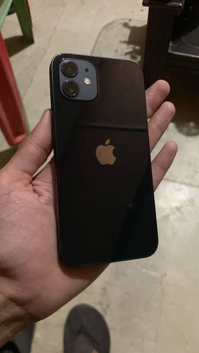 Apple iPhone 12
