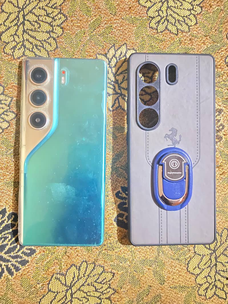 Tecno CAMON 40 Pro 0