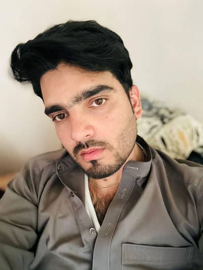 khud koo bejraha hu jiss ny lenaa Hy abta kare