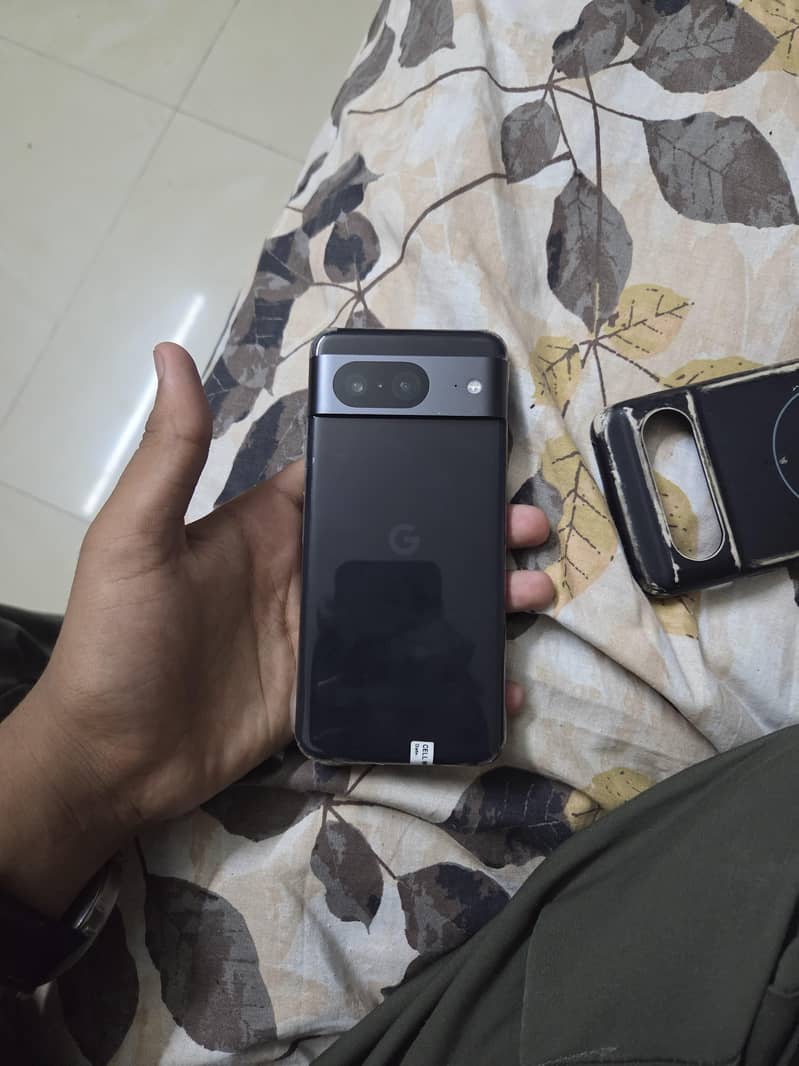Google Pixel 8 2
