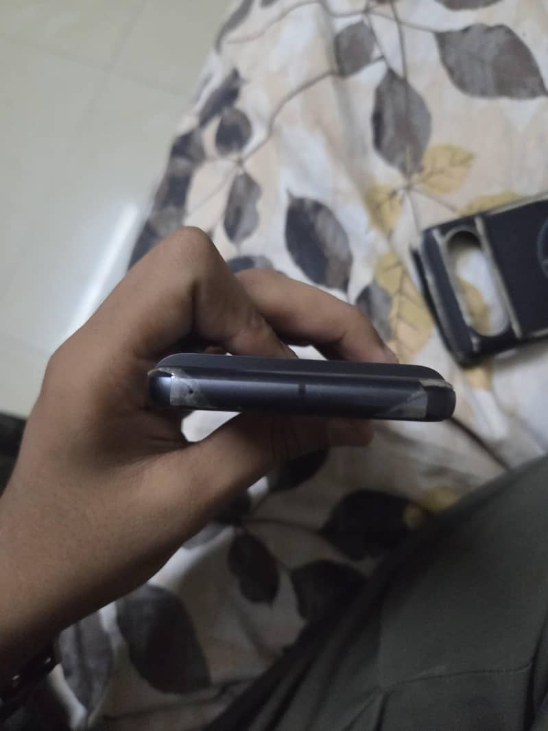 Google Pixel 8 5