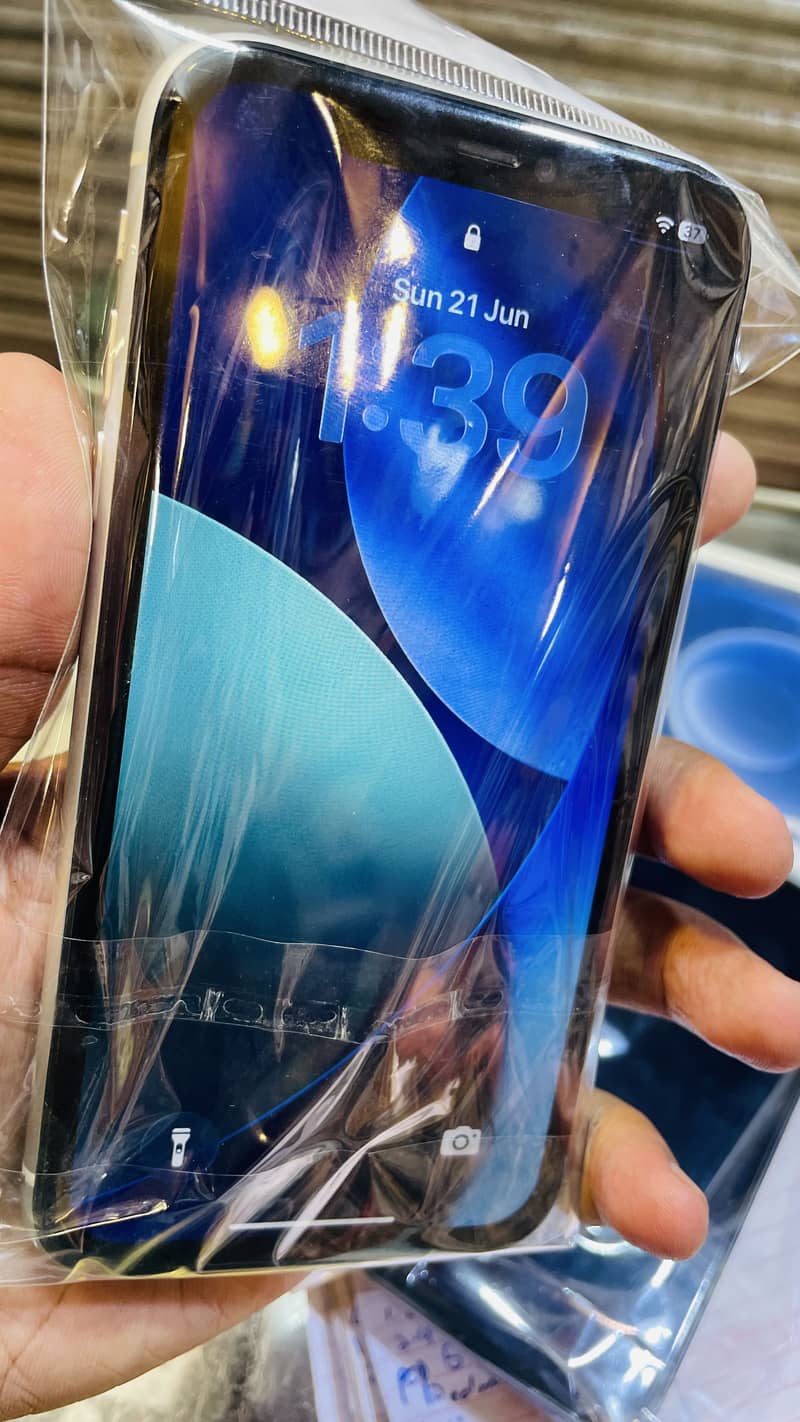 Apple iPhone 11 2