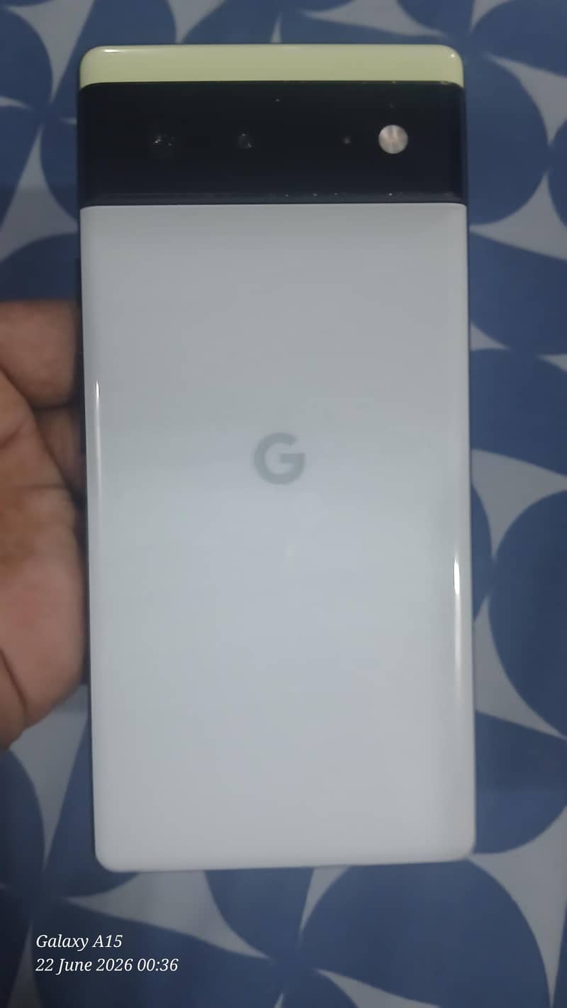 Google Pixel 6 4