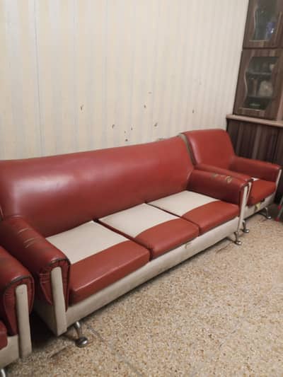 5 seater Leather sofa for sale
