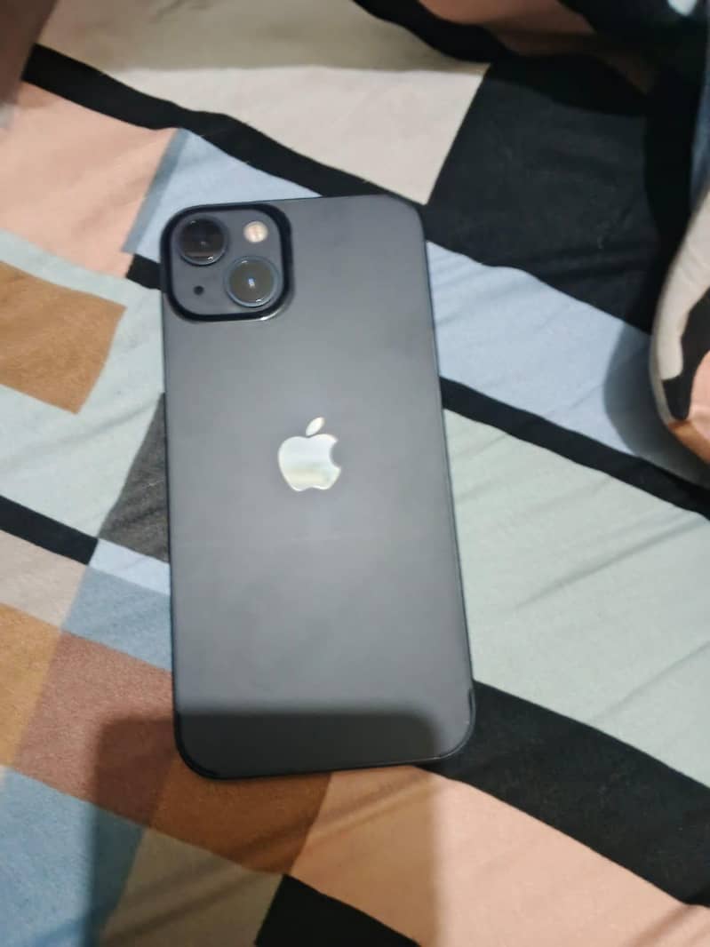 Apple iPhone 13 2