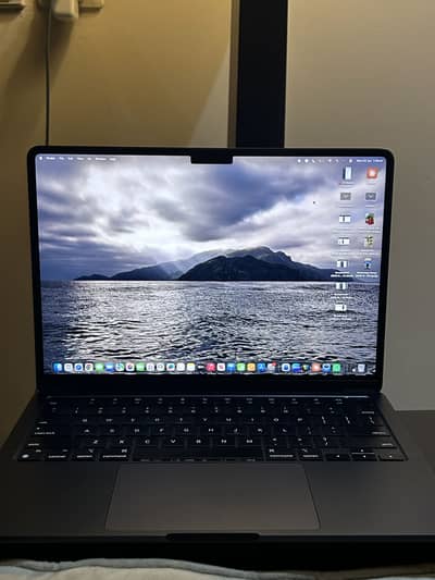 Apple Macbook Air M2