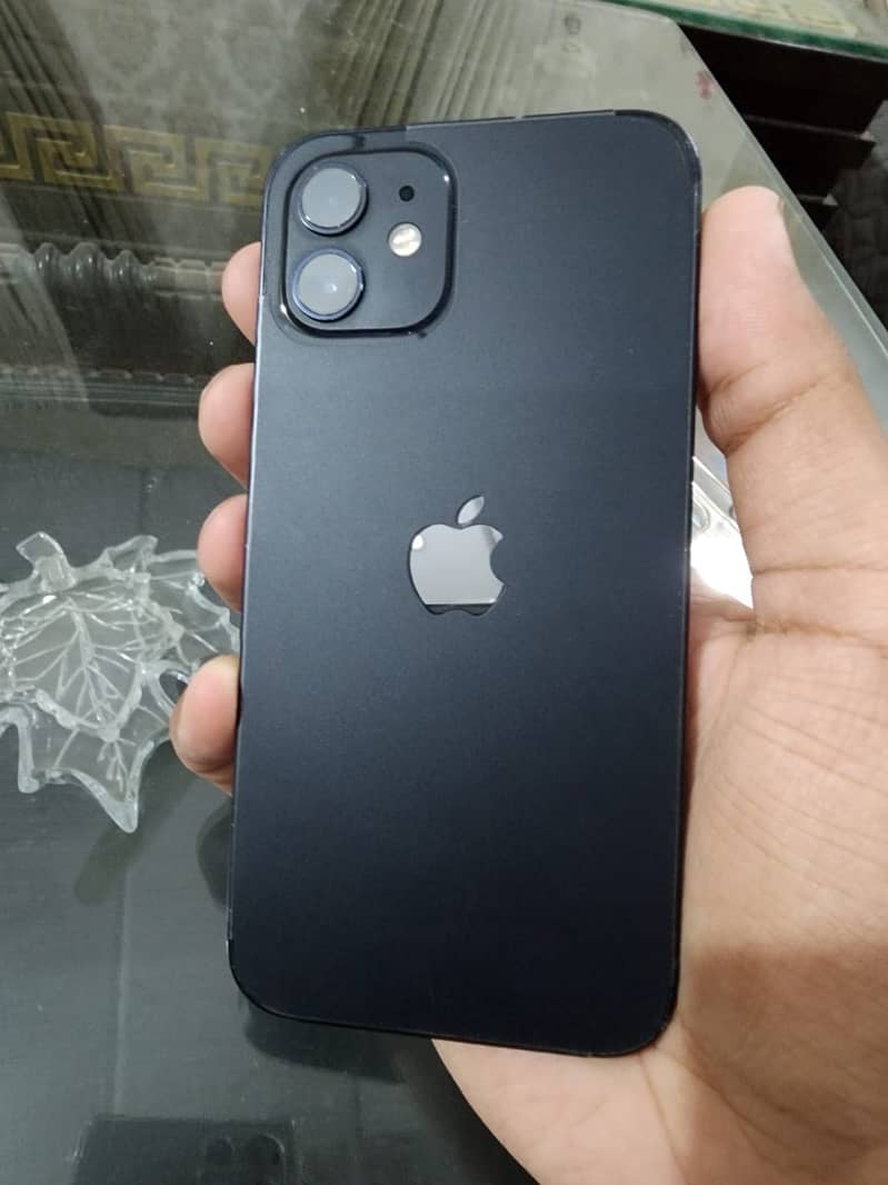 iPhone 12 0