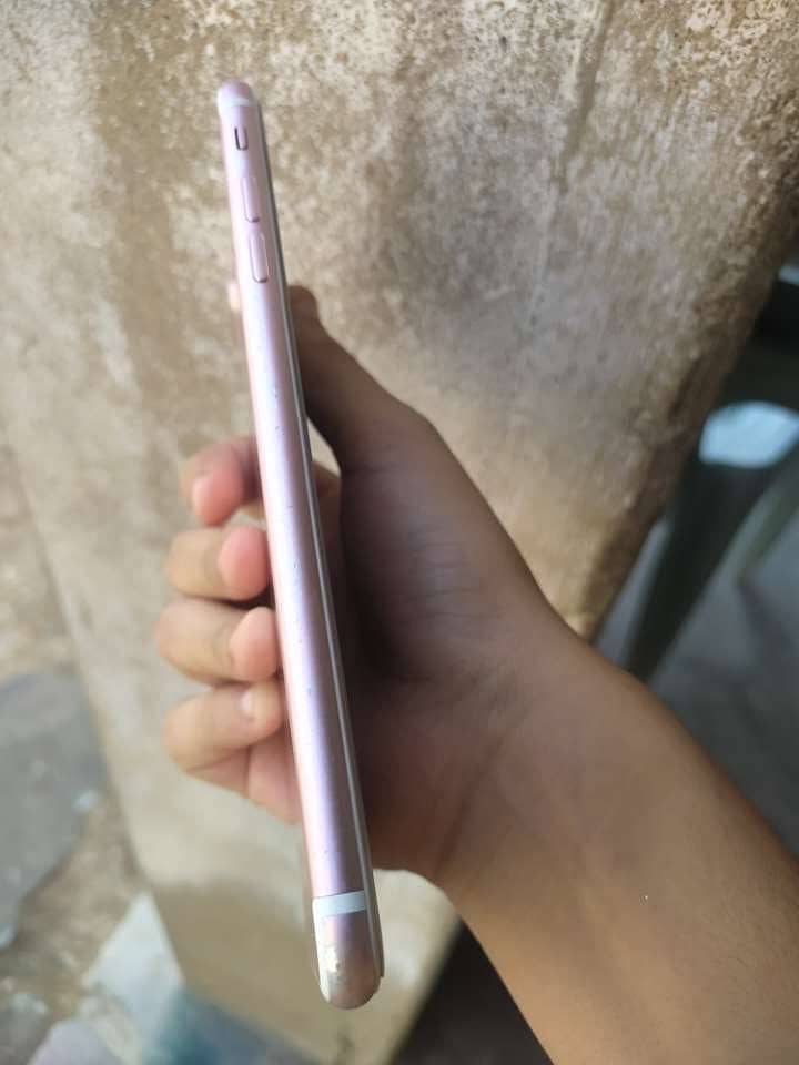 Apple iPhone 7 Plus 4