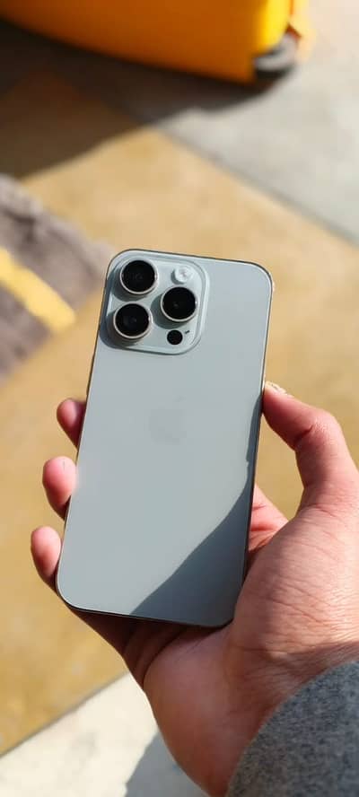 Apple iPhone 15 Pro