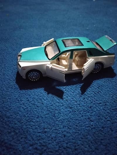 4 door royal car with music sound made by metal and plastic
