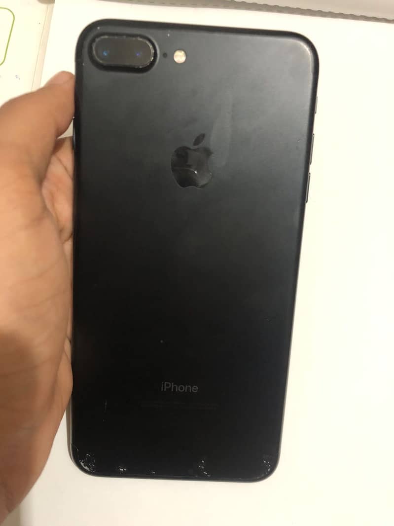 Apple iPhone 7 Plus 0