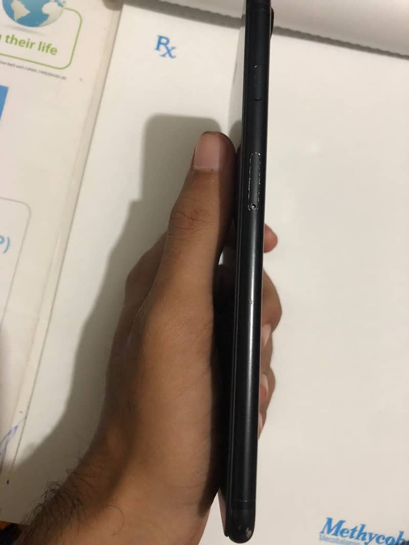 Apple iPhone 7 Plus 5