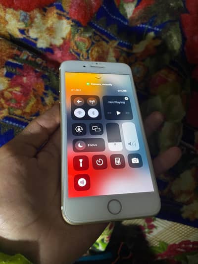 I phone 7 plus PTA 128 gb  128gp  battery haelt 74  all ok 10 by 10