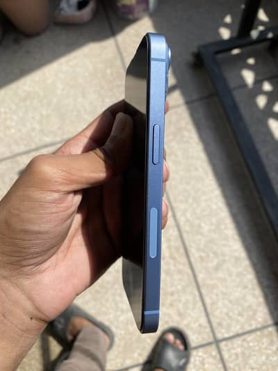 Apple iPhone 14 128GB bettery health 81