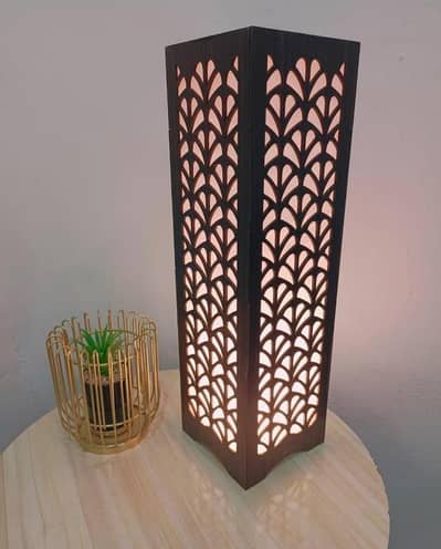 Table lamp