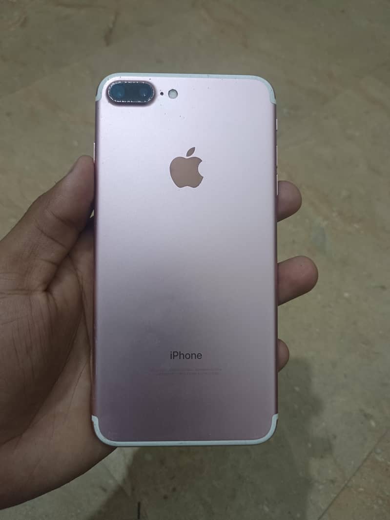 Apple iPhone 7 Plus 0
