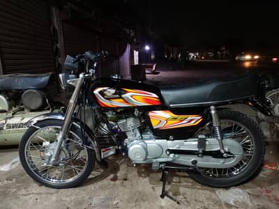 Honda 125 2022 model black colour