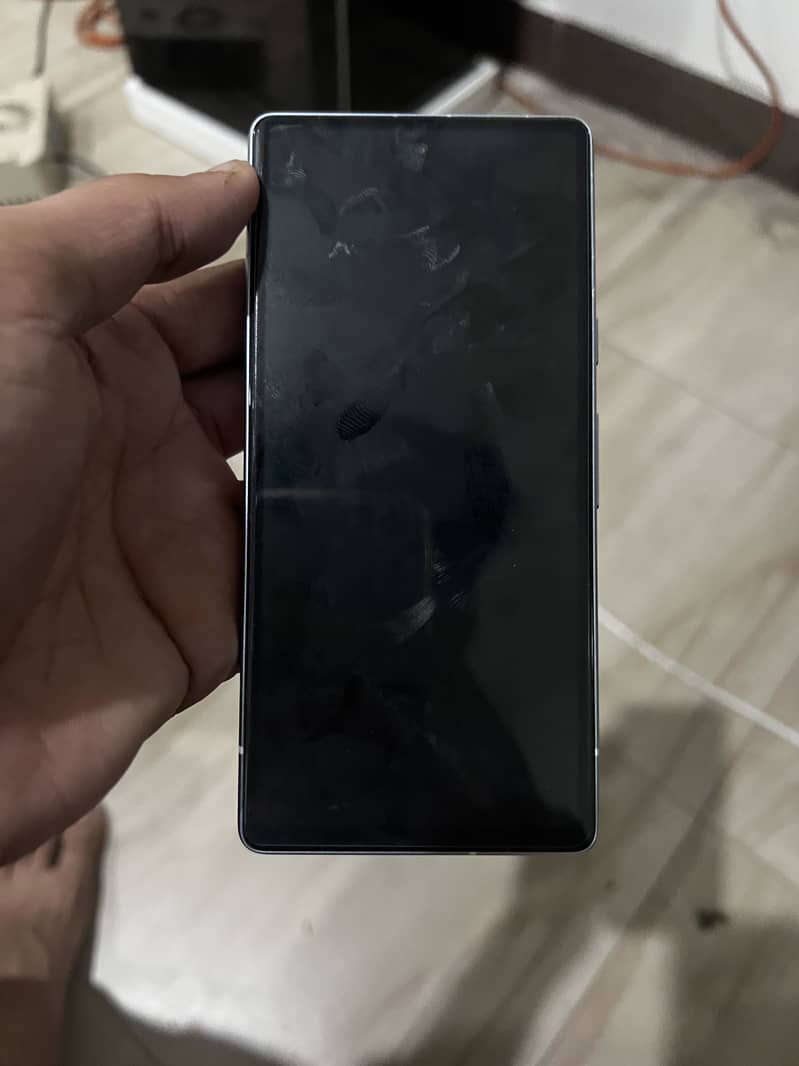 Google Pixel 7a 2