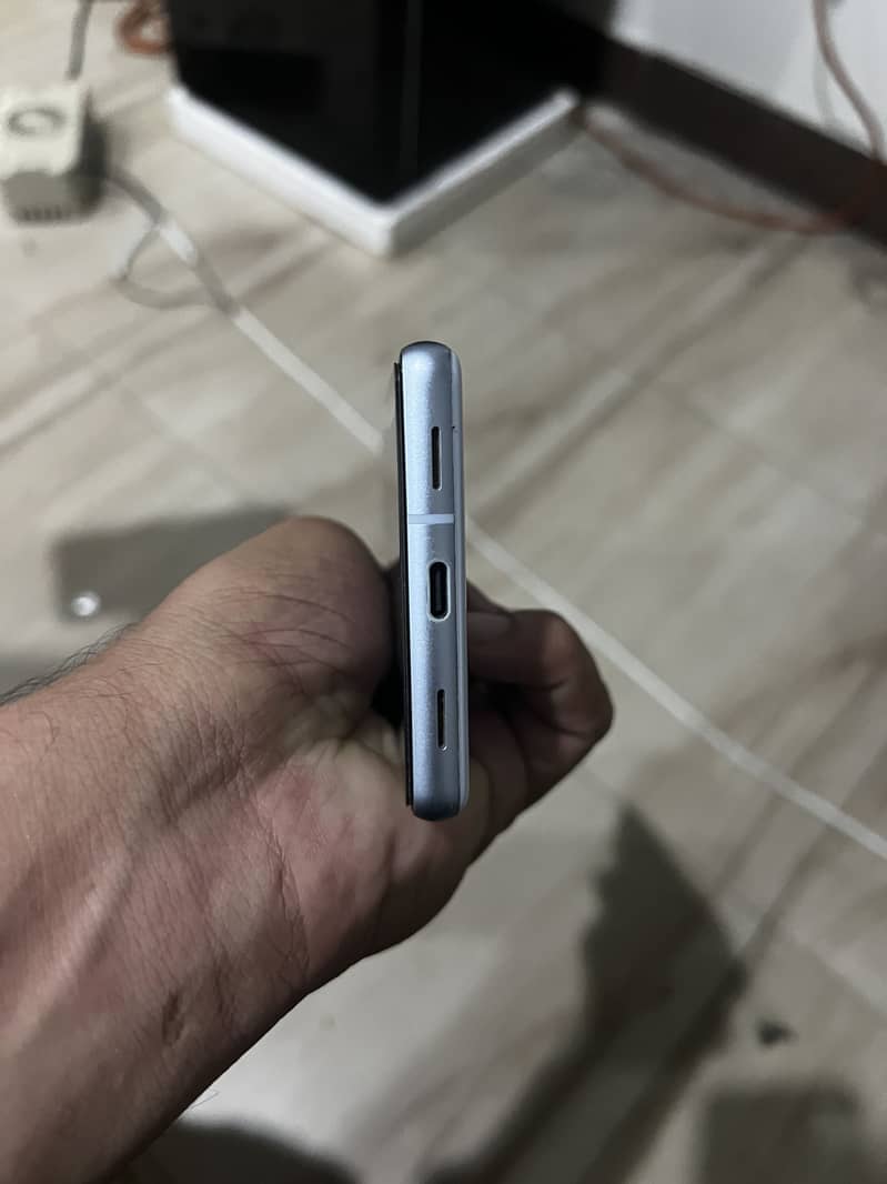 Google Pixel 7a 4