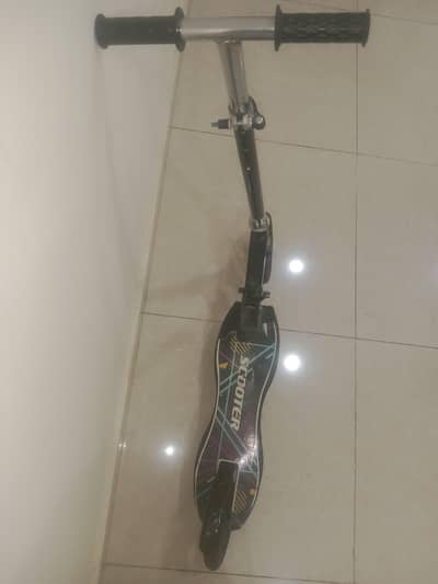 Teenage scooty