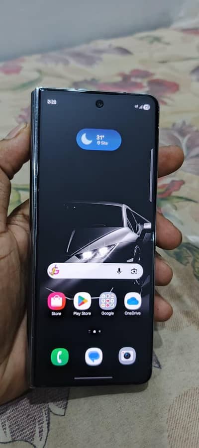 Samsung Galaxy Z Fold 4