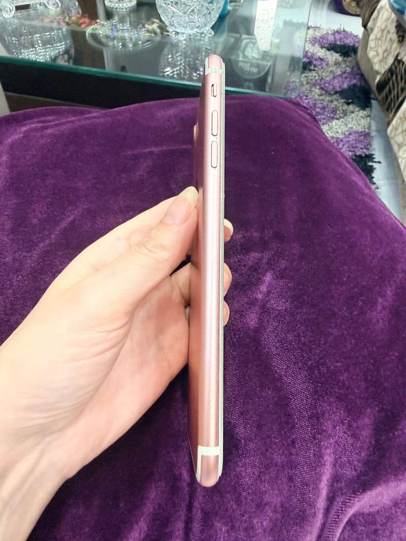 Apple iPhone 7 Plus 4