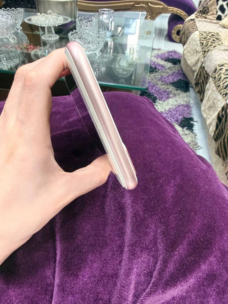 Apple iPhone 7 Plus 19