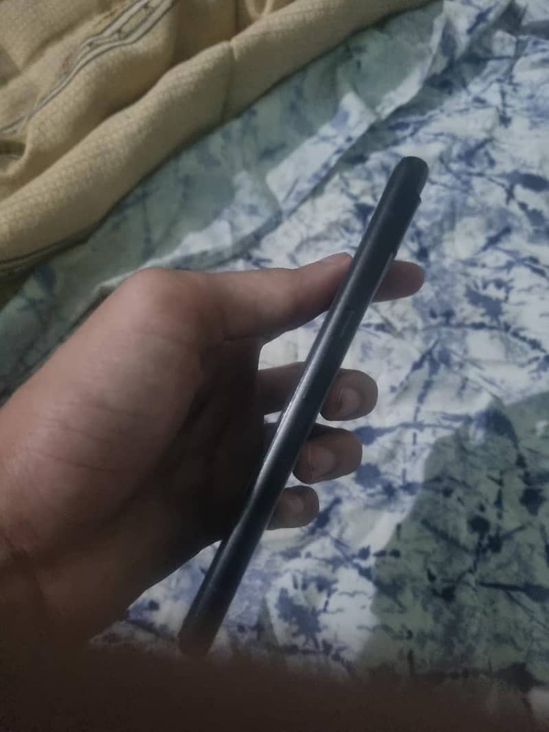 Google Pixel 6a 4