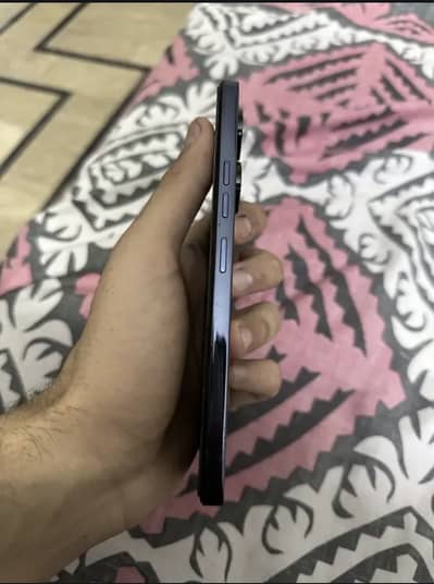 Tecno CAMON 20,8/256,CONDITION 10/10,WITH BOX AND CHARGER
