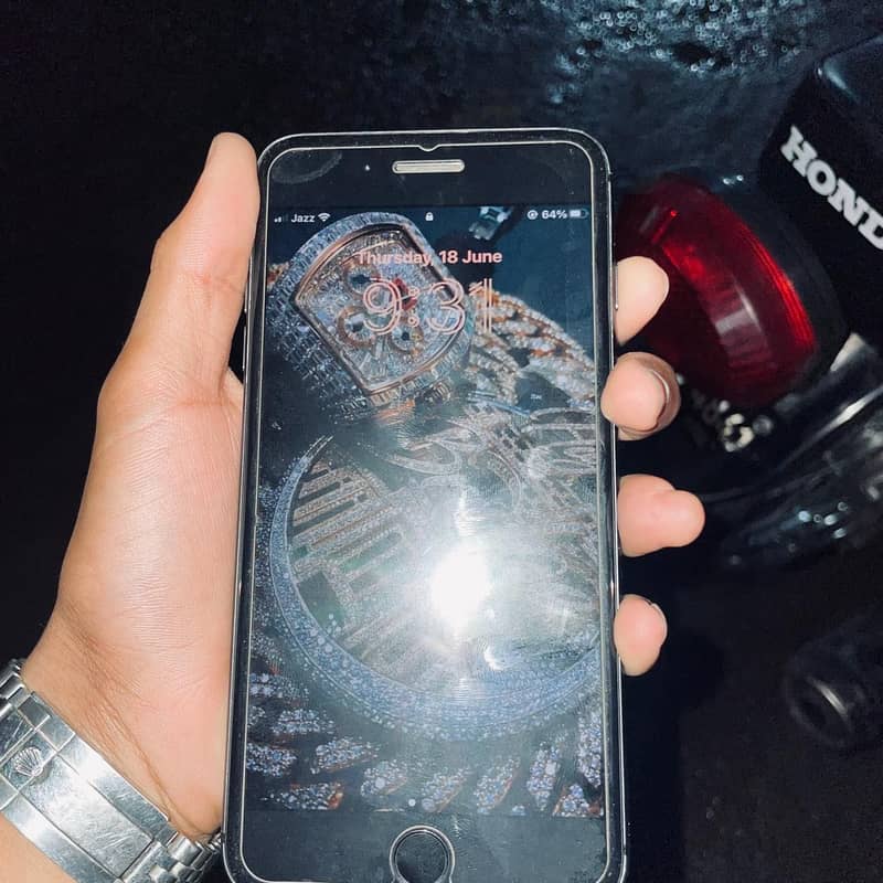 Apple iPhone 8 Plus 3
