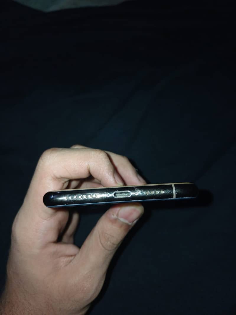 Iphone 11 pro max 2