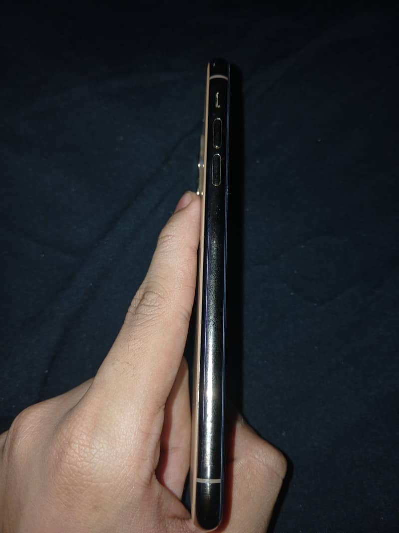 Iphone 11 pro max 5