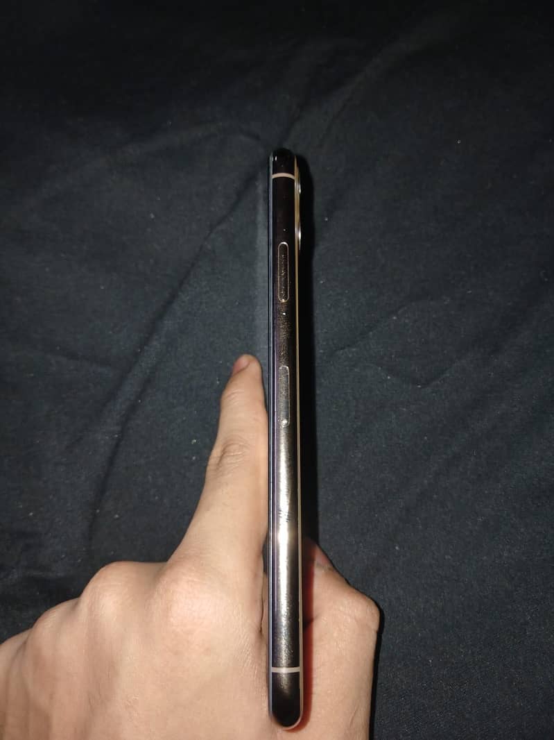 Iphone 11 pro max 6