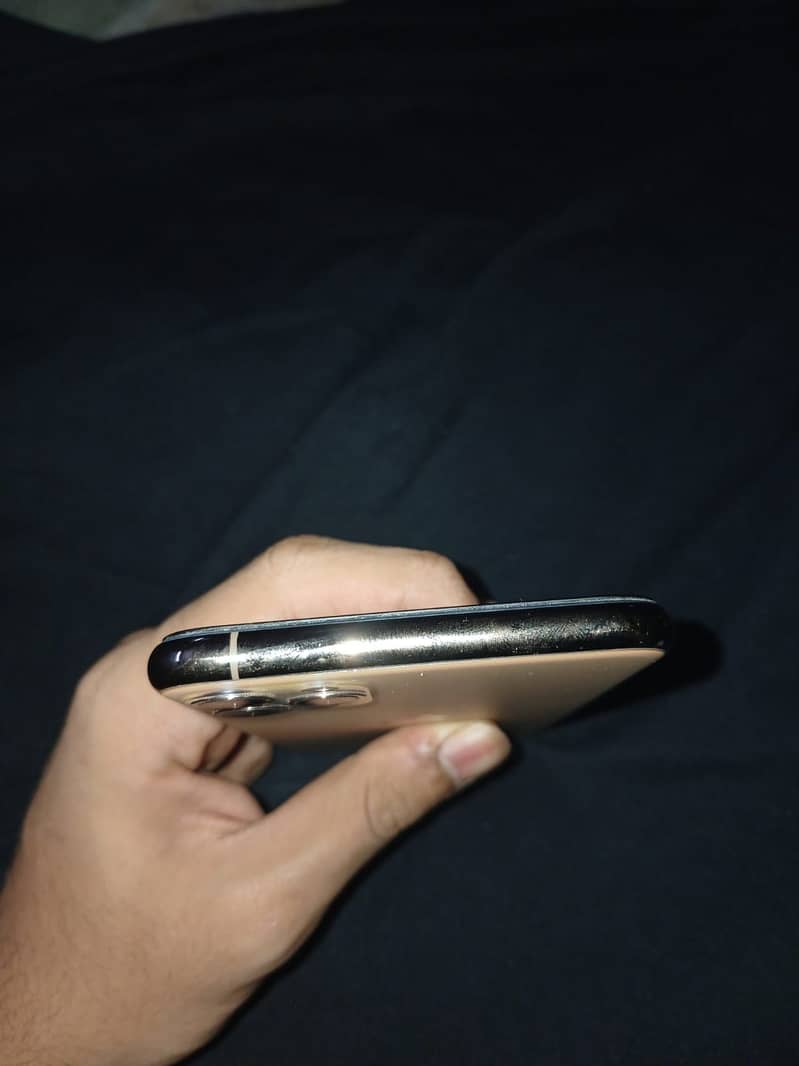 Iphone 11 pro max 8