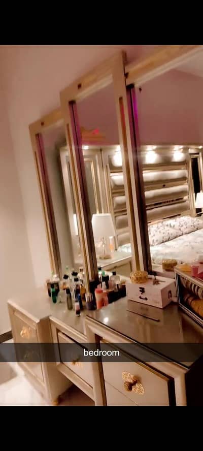 bedroom set