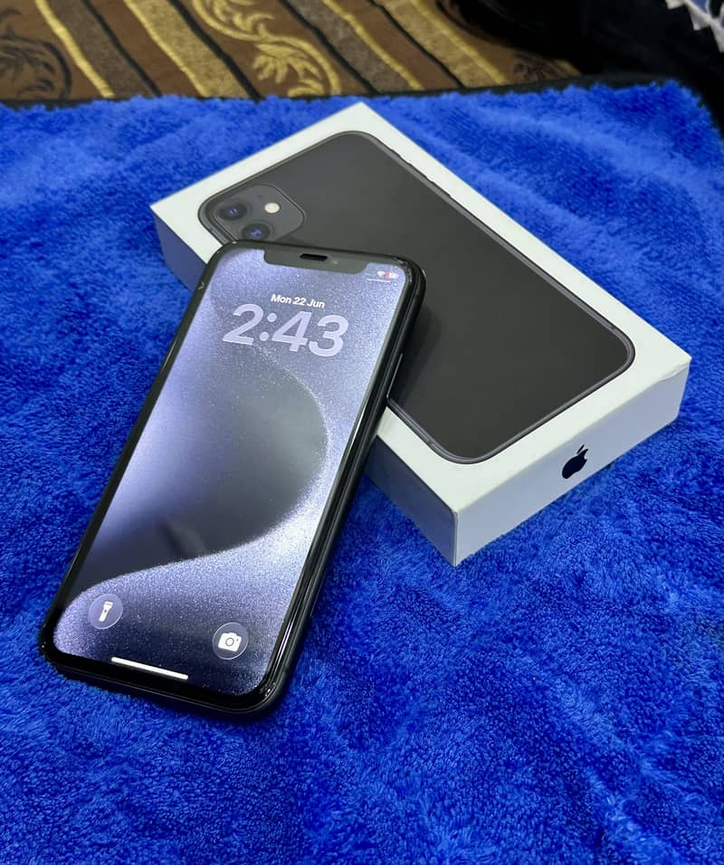 Iphone 11 box pack mint condition (Scratchless) 2