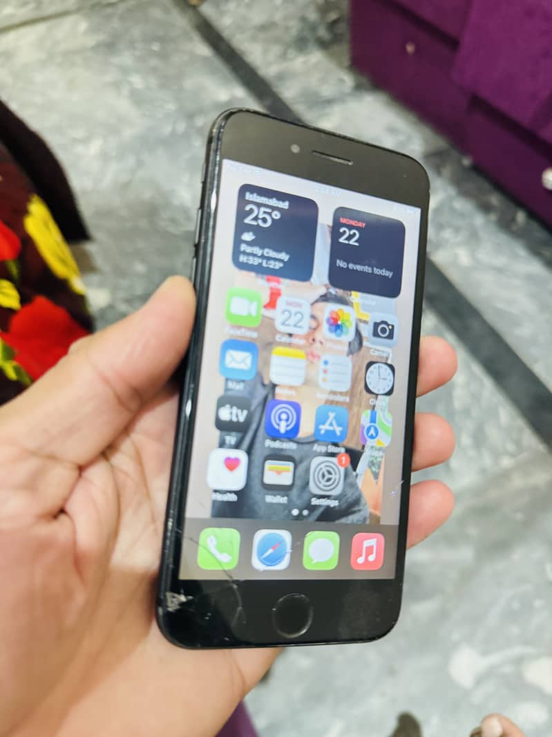 Apple iPhone 8 2