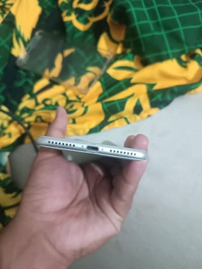 Apple iPhone 7 Plus