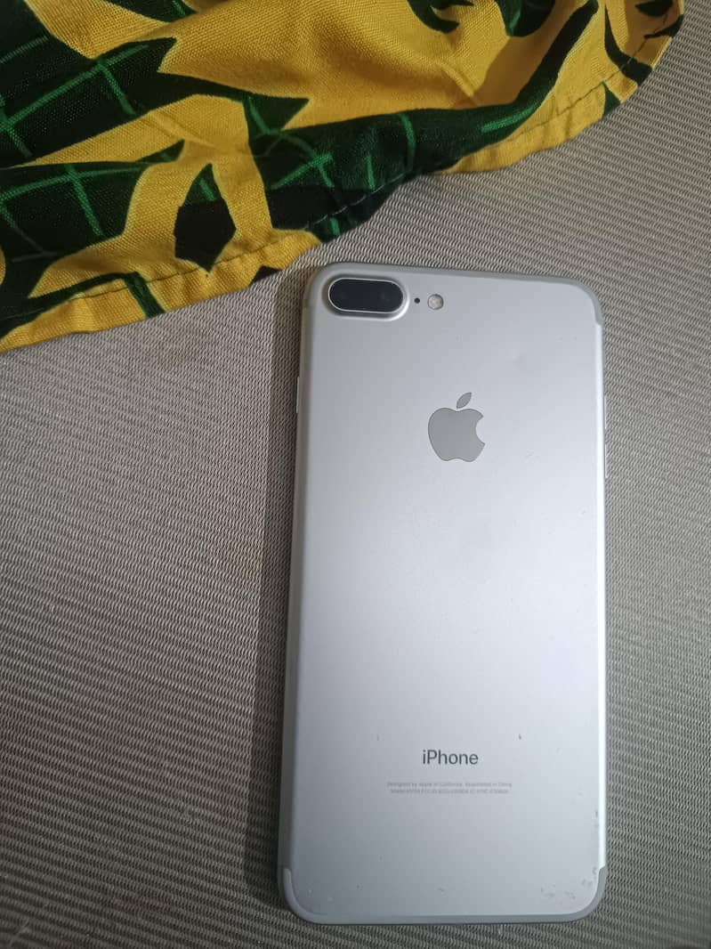 Apple iPhone 7 Plus 4