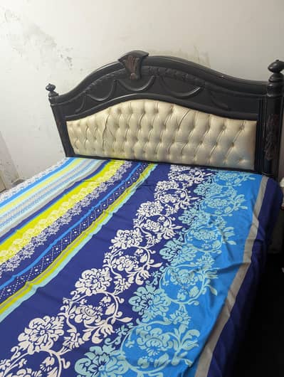 Selling King size Bed